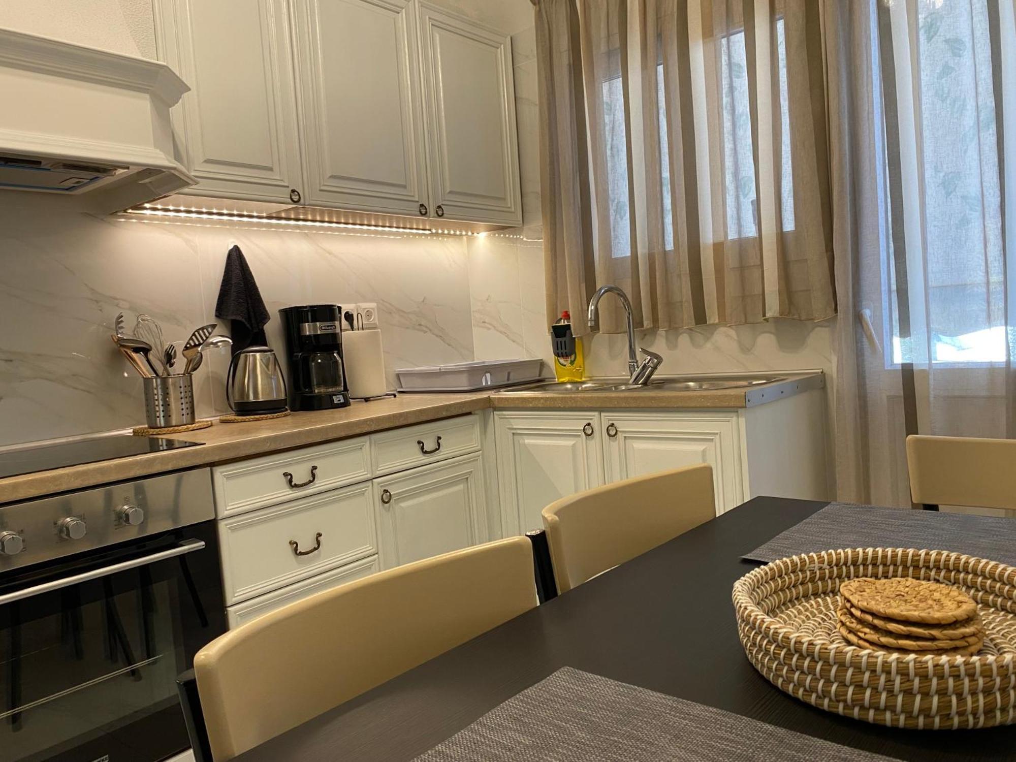 Angel'S Apartment Волос Екстер'єр фото