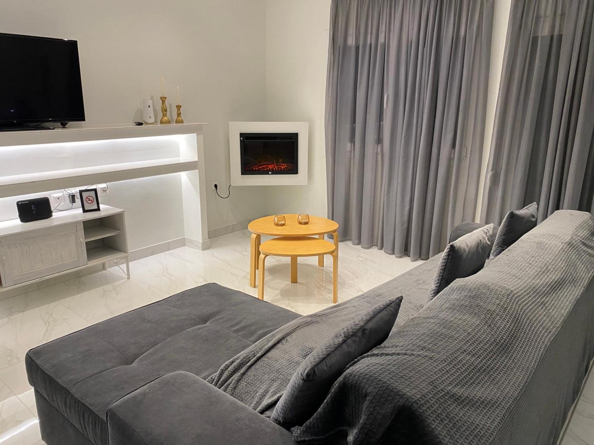 Angel'S Apartment Волос Екстер'єр фото